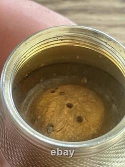 Ancien flasque à alcool en cristal taillé et argent massif minerve