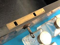 Ancien nécessaire toilette de voyage signé BRAMAH London Cristal Argent massif
