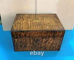 Ancien nécessaire toilette de voyage signé BRAMAH London Cristal Argent massif