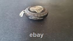 Ancien pendentif porte souvenir ébonite monogramme argent massif 19ème siècle