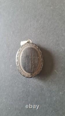 Ancien pendentif porte souvenir ébonite monogramme argent massif 19ème siècle