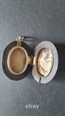 Ancien pendentif porte souvenir ébonite monogramme argent massif 19ème siècle