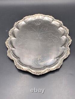 Ancien plat en argent massif Vintage silver dish