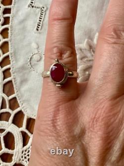 Ancienne Bague A Poison Argent Massif Ajourée Pierre Rubis Véritable