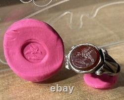 Ancienne Bague Romaine, Argent, I-II ap JC, Cornaline, Intaille Aigle et Poisson