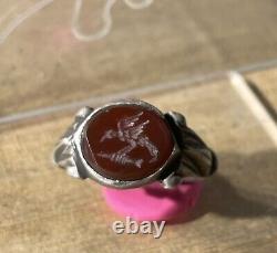 Ancienne Bague Romaine, Argent, I-II ap JC, Cornaline, Intaille Aigle et Poisson