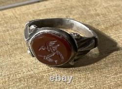 Ancienne Bague Romaine, Argent, I-II ap JC, Cornaline, Intaille Aigle et Poisson