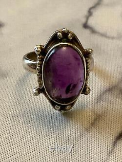 Ancienne Bague Unique Argent Massif Ouvragé Véritable Améthyste Cabochon T55