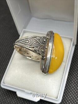 Ancienne Grosse Bague En Argent Massif et Ambre de la Baltique
