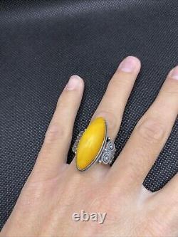 Ancienne Grosse Bague En Argent Massif et Ambre de la Baltique