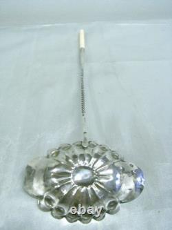 Ancienne Louche A Punch Argent Massif Minerve Cuillere