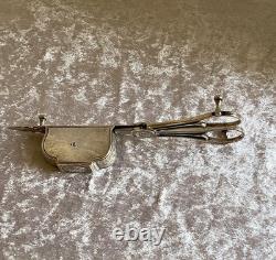 Ancienne Mouchette Argent Massif Angleterre 18 Eme