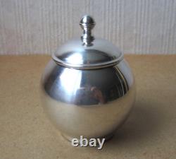 Ancienne belle boîte en argent massif 800, de forme ovoïde, en très bon état