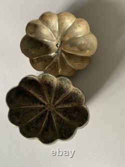 Ancienne boite a betel argent massif silver antique nut box