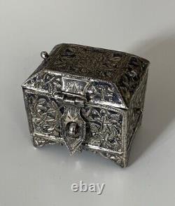 Ancienne boite argent massif berbere niellé silver box niello islamist persian