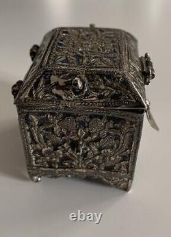 Ancienne boite argent massif berbere niellé silver box niello islamist persian