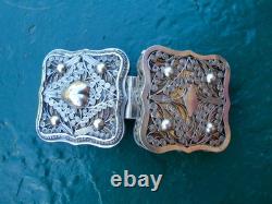 Ancienne boîte argent massif poinçon Lion anglais antique silver box décor coeur