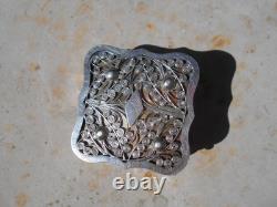 Ancienne boîte argent massif poinçon Lion anglais antique silver box décor coeur