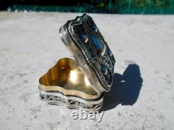 Ancienne boîte argent massif poinçon Lion anglais antique silver box décor coeur