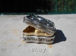 Ancienne boîte argent massif poinçon Lion anglais antique silver box décor coeur