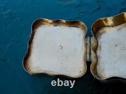 Ancienne boîte argent massif poinçon Lion anglais antique silver box décor coeur