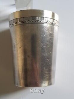 Ancienne grande timbale Gobelet en argent massif poinçon minerve 106 Grammes