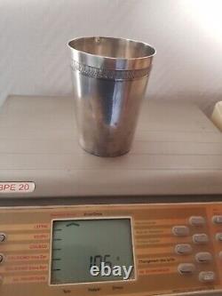 Ancienne grande timbale Gobelet en argent massif poinçon minerve 106 Grammes