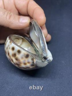 Ancienne tabatière en coquillage moucheté et argent massif début XIXème