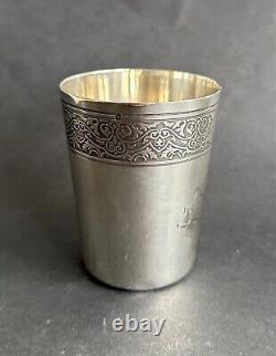 Ancienne timbale argent massif sterling silver décor floral style empire minerve