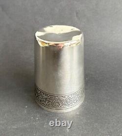 Ancienne timbale argent massif sterling silver décor floral style empire minerve