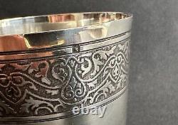 Ancienne timbale argent massif sterling silver décor floral style empire minerve
