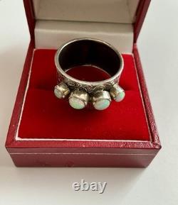 Belle OPALE ANCIENNE LARGE BAGUE EN ARGENT MASSIF ENTIÈREMENT OUVRAGÉ