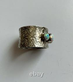 Belle OPALE ANCIENNE LARGE BAGUE EN ARGENT MASSIF ENTIÈREMENT OUVRAGÉ
