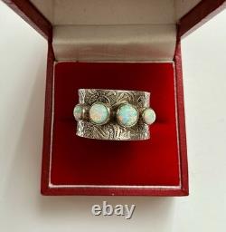 Belle OPALE ANCIENNE LARGE BAGUE EN ARGENT MASSIF ENTIÈREMENT OUVRAGÉ