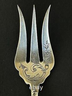 Belle ancienne FOURCHETTE A MIGNARDISES ARGENT MASSIF Orfèvre PAUL CANAUX & Cie