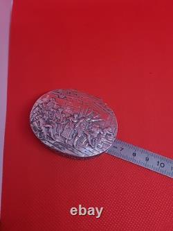 Belle ancienne boîte en argent massif scène de fête Poinçon Austro hongrois