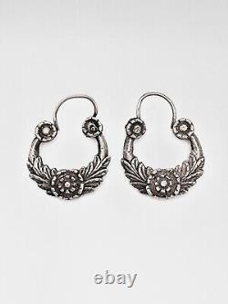 Boucles d'oreilles dormeuses anciennes en Argent massif