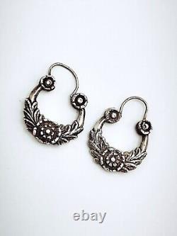 Boucles d'oreilles dormeuses anciennes en Argent massif