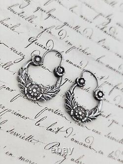 Boucles d'oreilles dormeuses anciennes en Argent massif