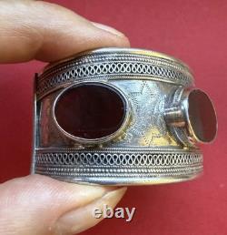 Bracelet ancien Jouvert Manchette ouvragé gravé Argent Massif cabochon cornaline