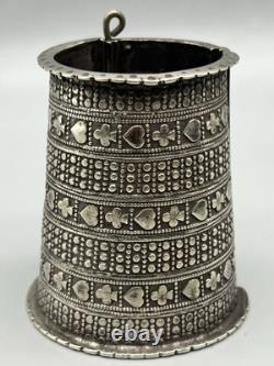Bracelet ancien en argent massif, mode ancienne 157 grammes Sindhi Pakistan 1950