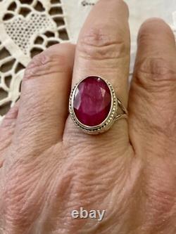 ENORME RUBIS VÉRITABLE, ARGENT MASSIF, Remarquable BAGUE ANCIENNE