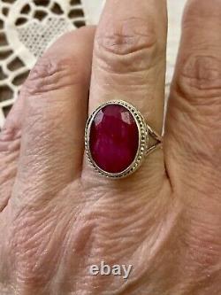 ENORME RUBIS VÉRITABLE, ARGENT MASSIF, Remarquable BAGUE ANCIENNE