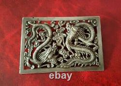 Magnifique broche ancienne en argent massif au motif de dragons chinois