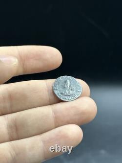 Magnifique pièce romaine ancienne en argent massif très rare avec image roi
