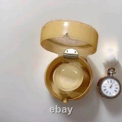 Montre ancienne femme estampillee argent massif, Motif cadran aiguilles or