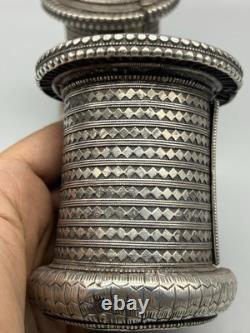 Paire de bracelets anciens en argent massif, mode ancienne 606 grammes Sindhi