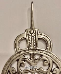 Pendentif de mariage ancienne argent massif à décor ajouré. Travail Tunisien