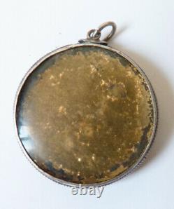 Pendentif reliquaire en argent massif Bijou ancien silver pendant verre églomisé