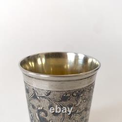 Petit gobelet à vodka ancien en argent massif russe niellé et vermeil XIXe